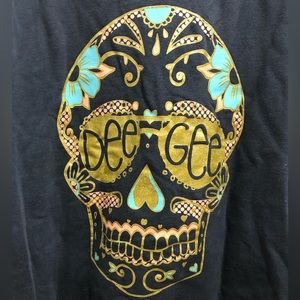 Delta Gamma skull long sleeve half zip University of Tampa Epsilon Theta chapter